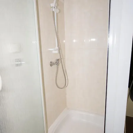 Auberge de jeunesse Metro *